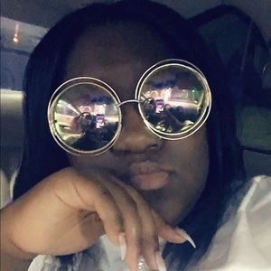 Meet your Posher, Alysha